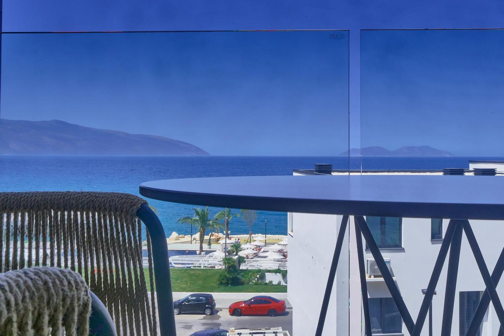 Azar Luxury Suites Vlora Kültér fotó