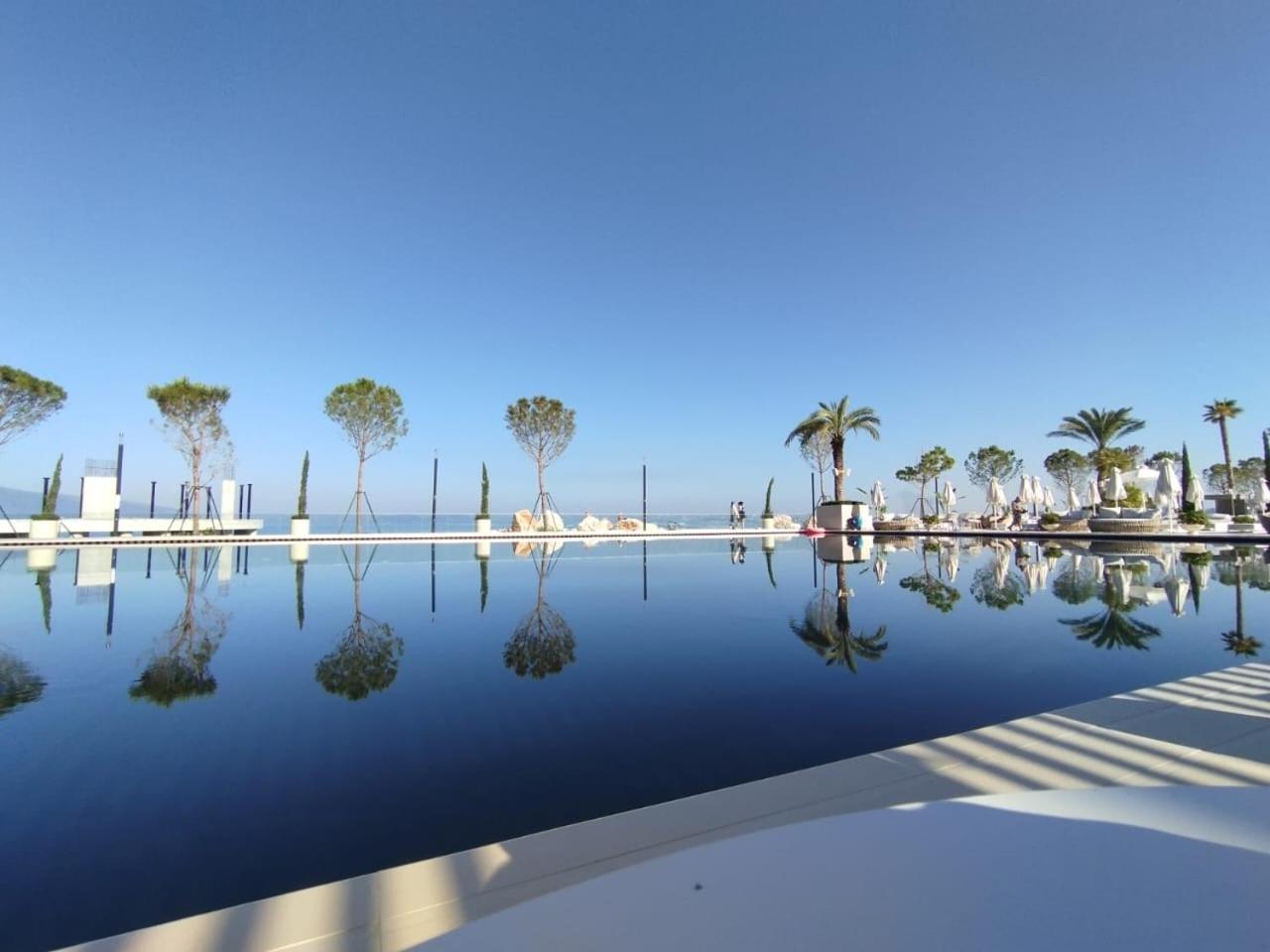 Azar Luxury Suites Vlora Kültér fotó
