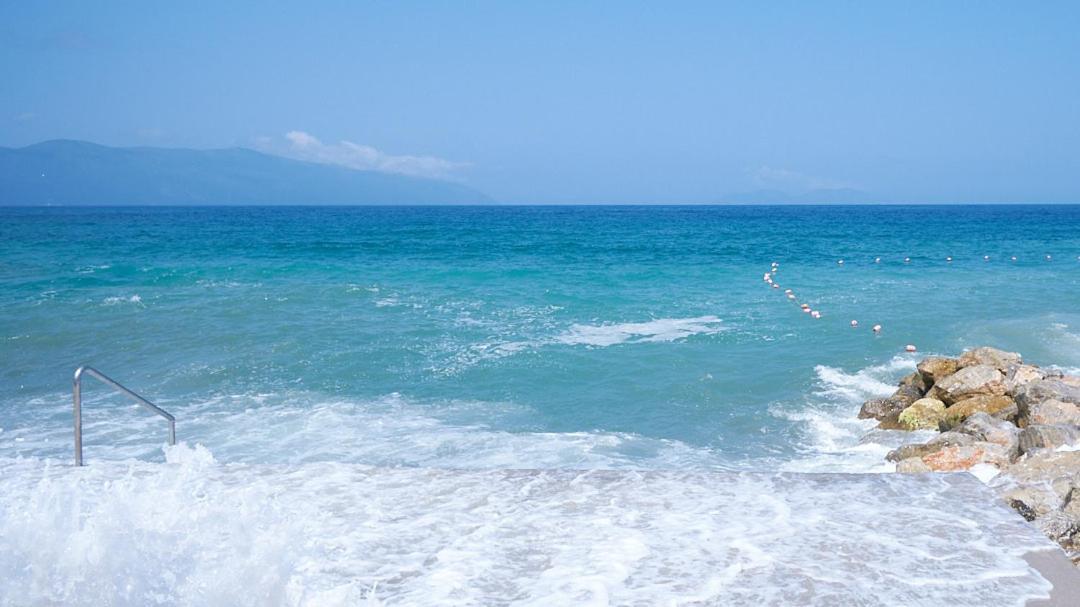 Azar Luxury Suites Vlora Kültér fotó