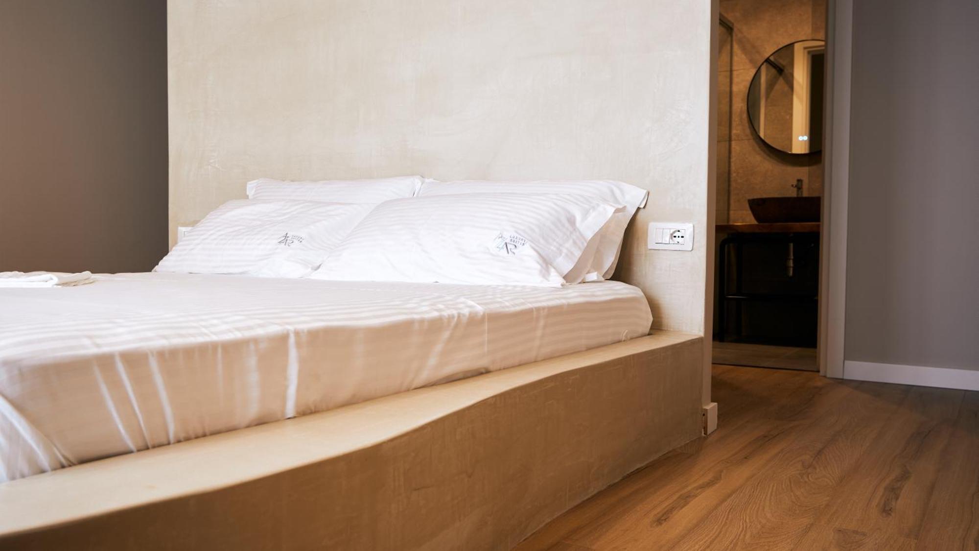 Azar Luxury Suites Vlora Kültér fotó