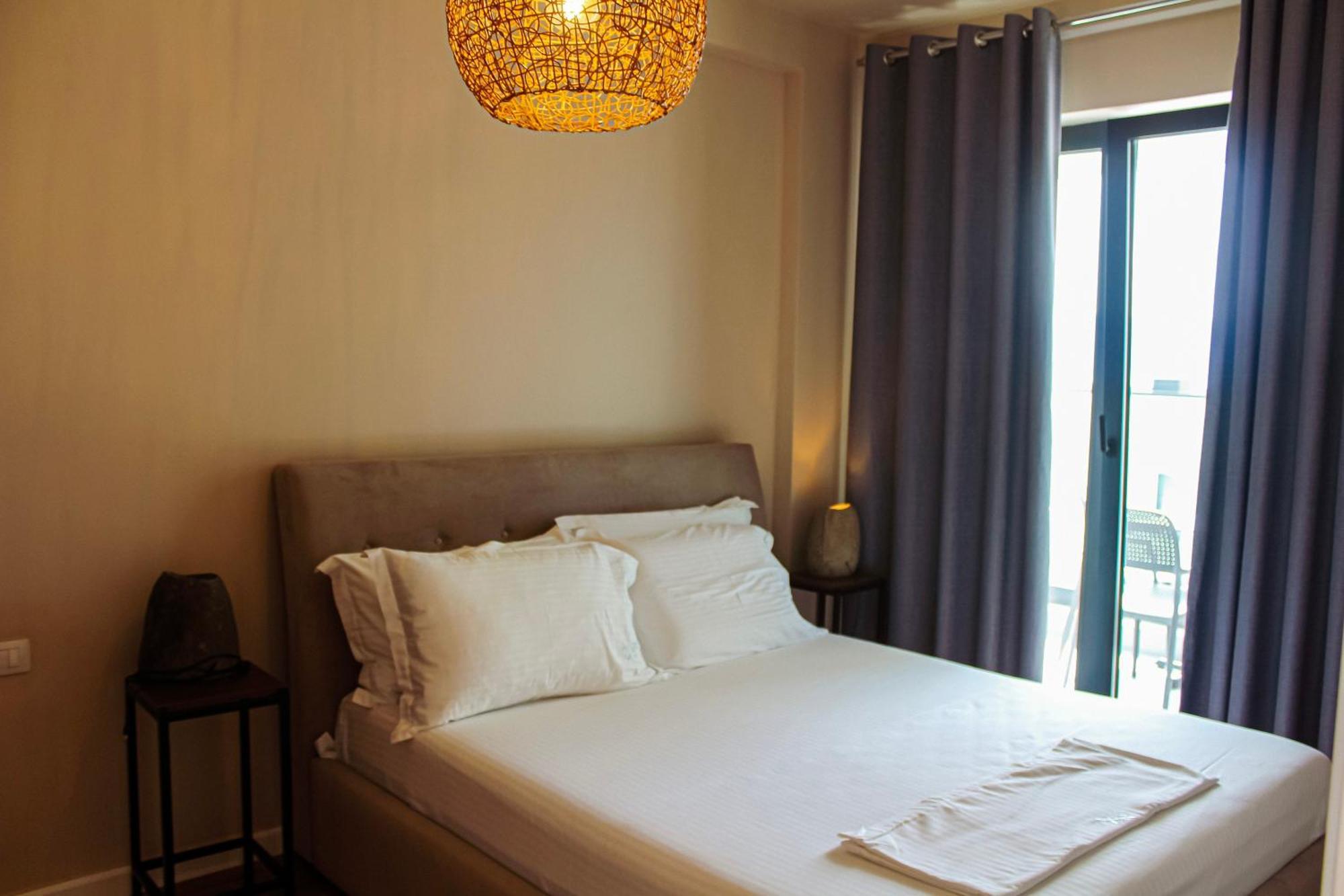 Azar Luxury Suites Vlora Kültér fotó